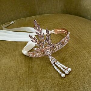Elegant Rose Gold Flapper Headband with Pearls